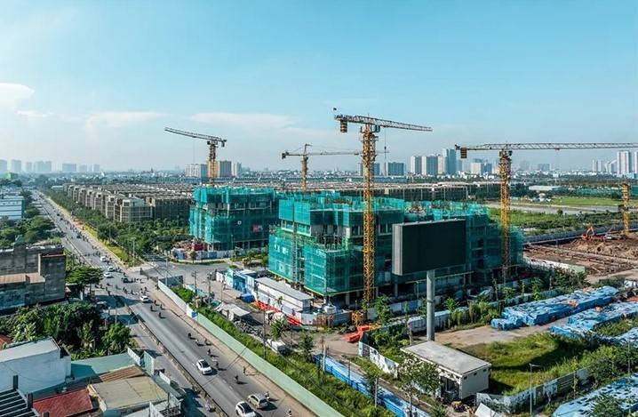khu cao tầng Masteri Grand View. Hiện toàn bộ cụm tháp đã thi công phần thân đến tầng 18