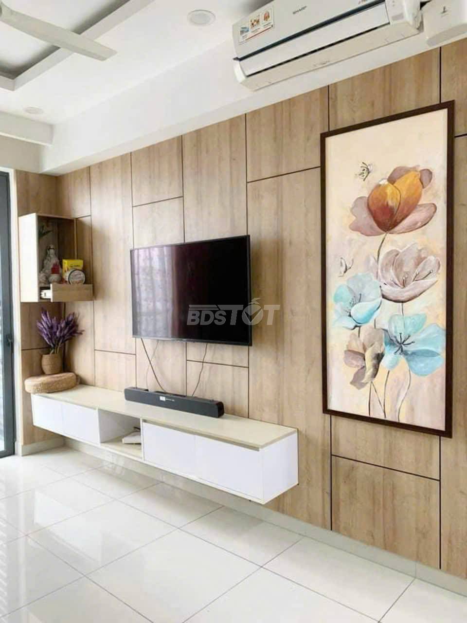Kệ tivi của căn hộ chung cư 2 phòng ngủ, 71m2, nội thất đầy đủ cho thuê tại Celadon City