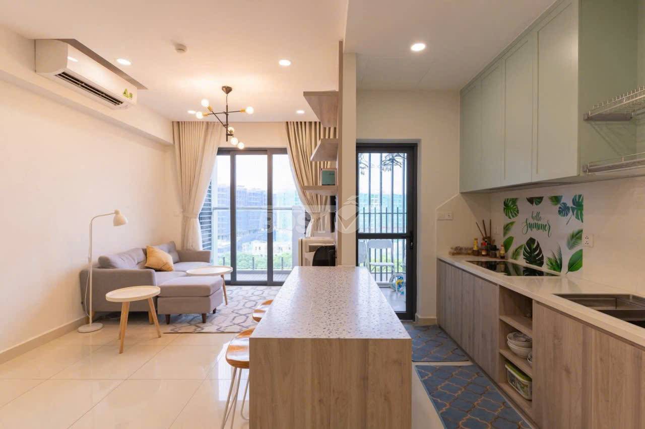 Khu bếp của căn hộ chung cư 2 phòng ngủ, 84m2, nội thất đầy đủ cho thuê tại Celadon City