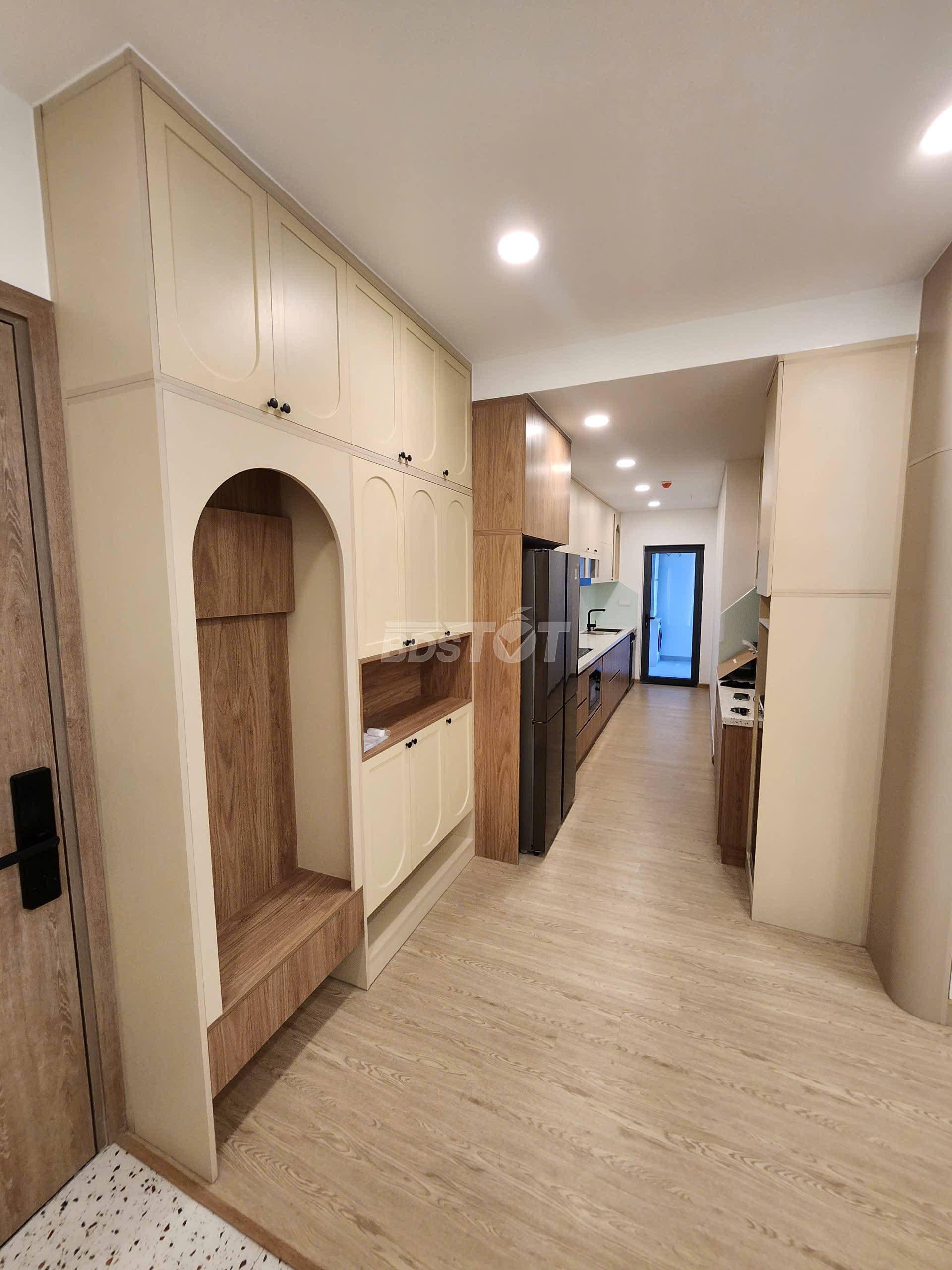 Khu bếp của căn hộ chung cư 2 phòng ngủ, 85m2, nội thất đầy đủ bán tại Celadon City