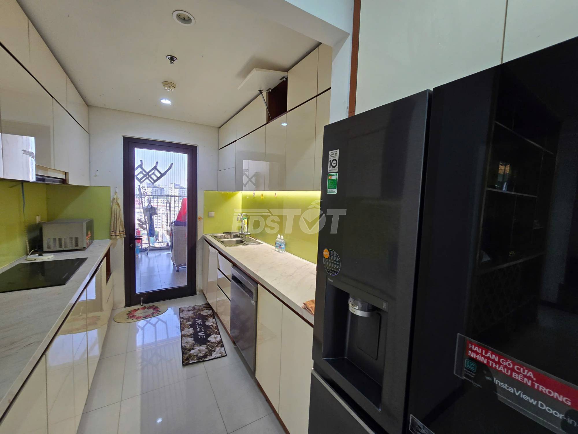 Khu bếp của căn hộ chung cư tại Chung cư cao tầng, Hà Đô Centrosa Garden