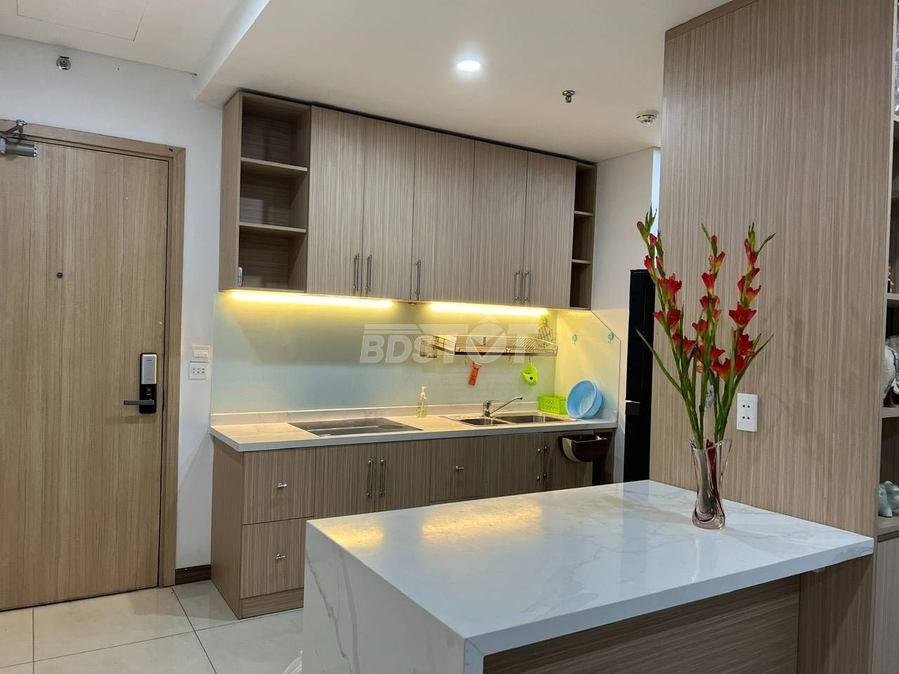 Khu bếp của căn hộ chung cư tại Chung cư cao tầng, Hà Đô Centrosa Garden
