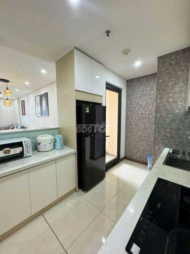 Khu bếp của căn hộ chung cư 2 phòng ngủ, 87m2, nội thất đầy đủ bán tại Hà Đô Centrosa Garden