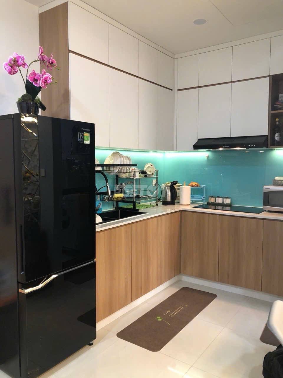 Khu bếp của căn hộ chung cư 2 phòng ngủ, 63m2, bán tại Celadon City