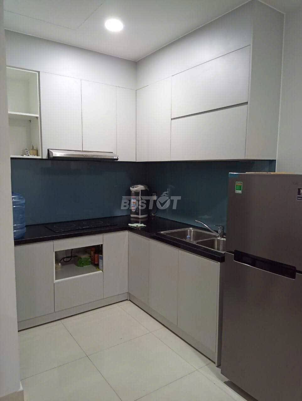 Khu bếp của căn hộ chung cư 2 phòng ngủ, 66m2, nội thất đầy đủ cho thuê tại Celadon City