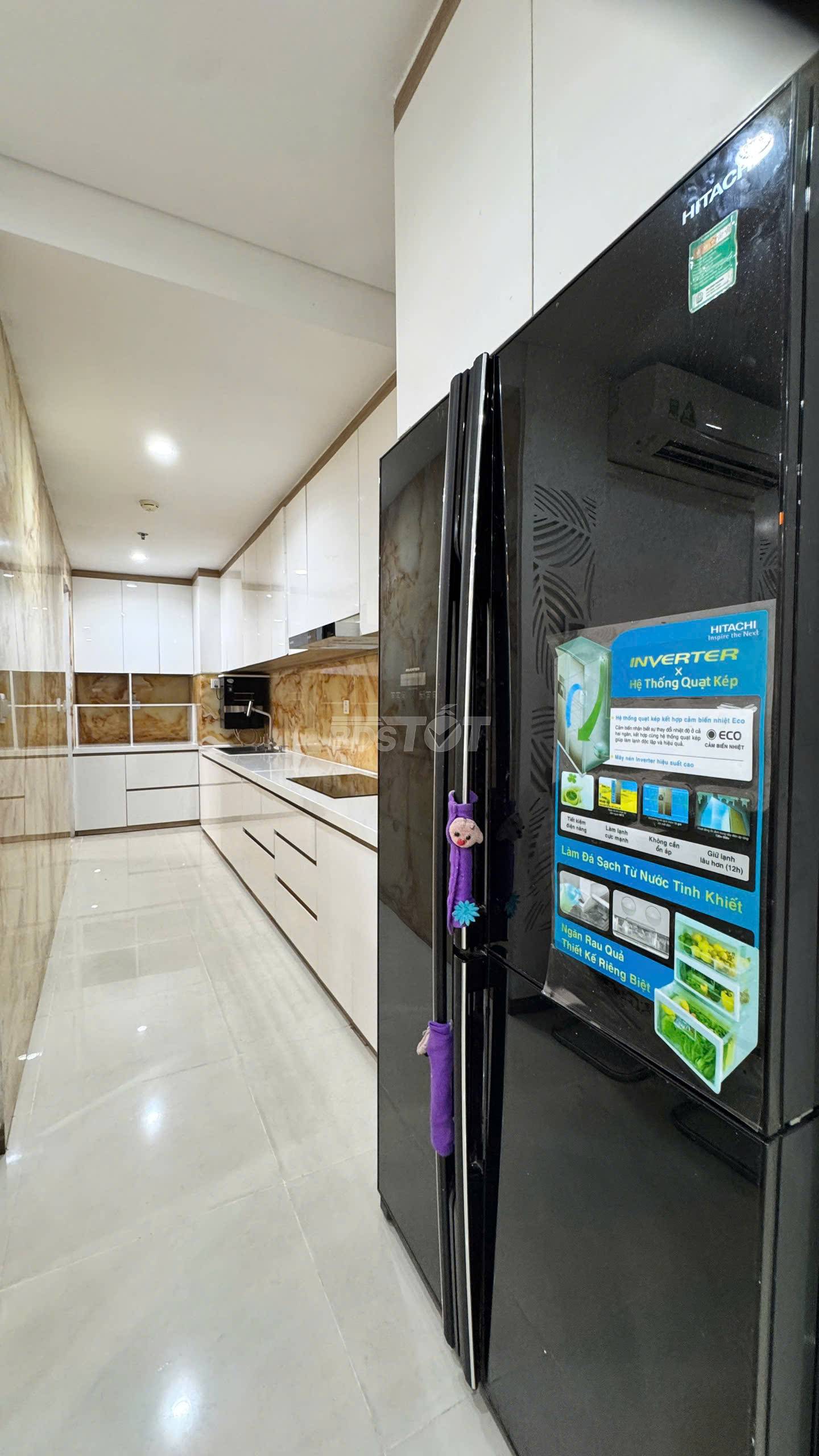 Khu bếp của căn hộ chung cư 3 phòng ngủ, 107m2, nội thất đầy đủ cho thuê tại Hà Đô Centrosa Garden