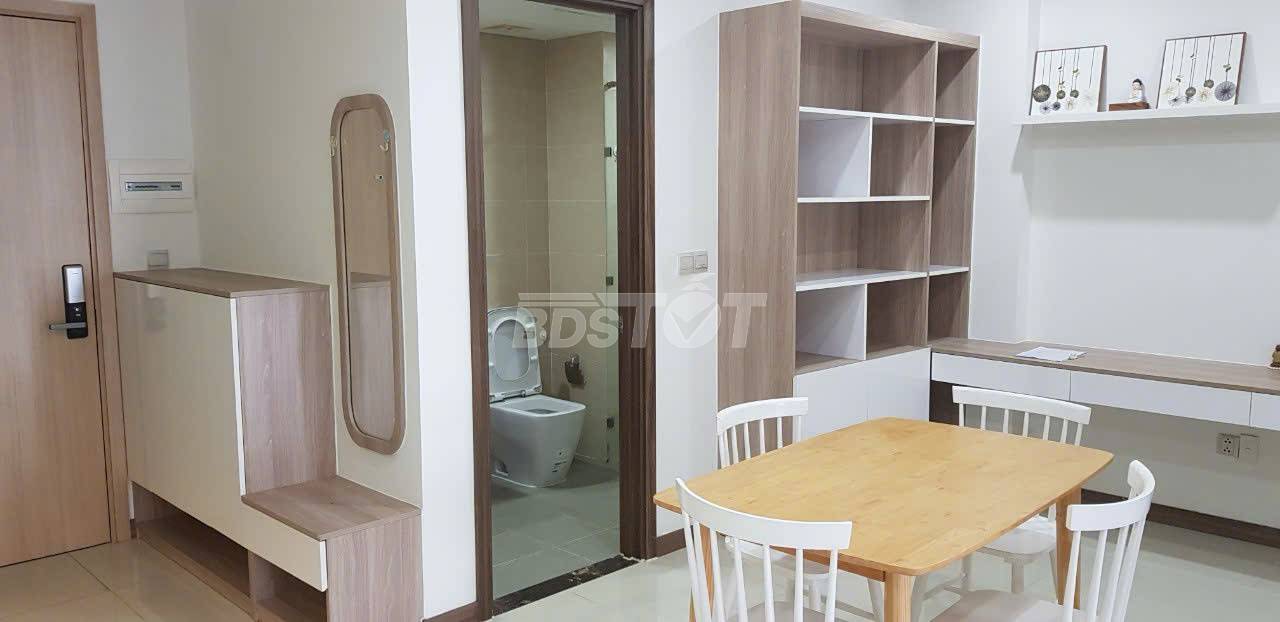 Khu vực bàn ăn của căn hộ chung cư tại Chung cư cao tầng, Hà Đô Centrosa Garden