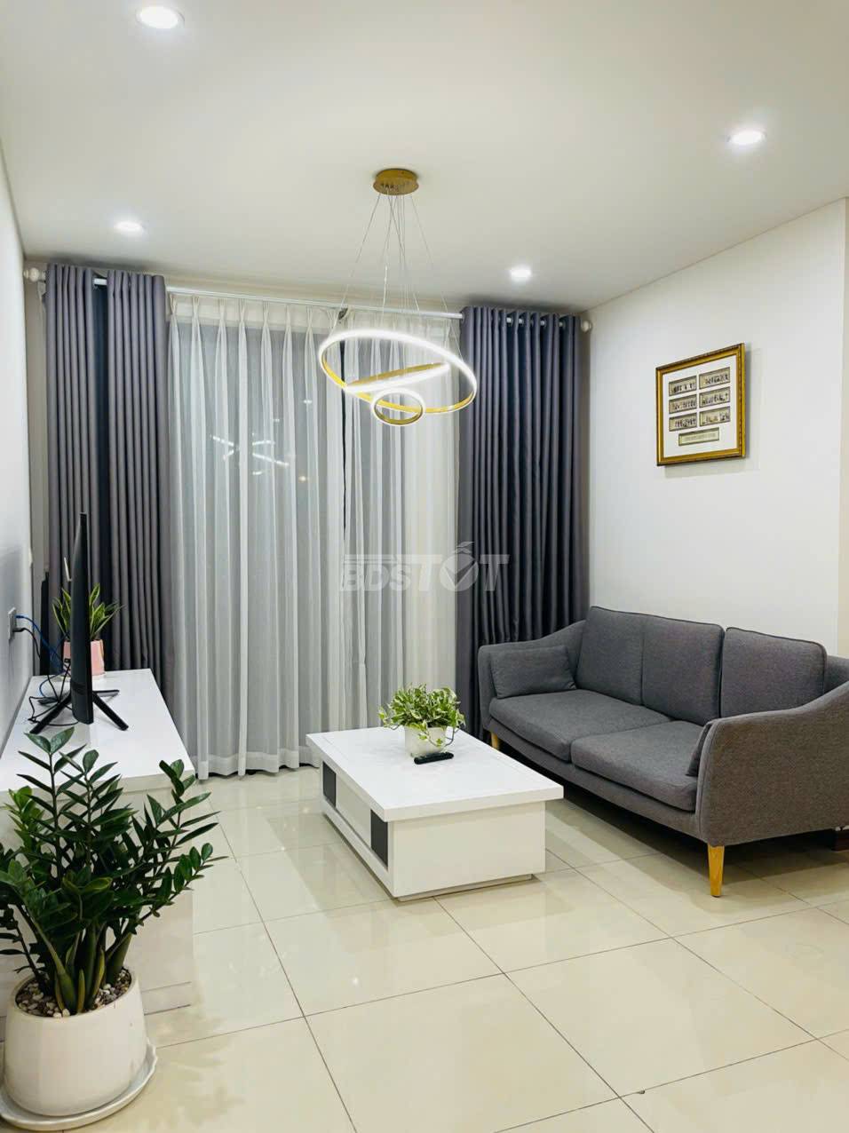 Phòng khách của căn hộ chung cư 1 phòng ngủ, 60m2, nội thất đầy đủ cho thuê tại Hà Đô Centrosa Garden