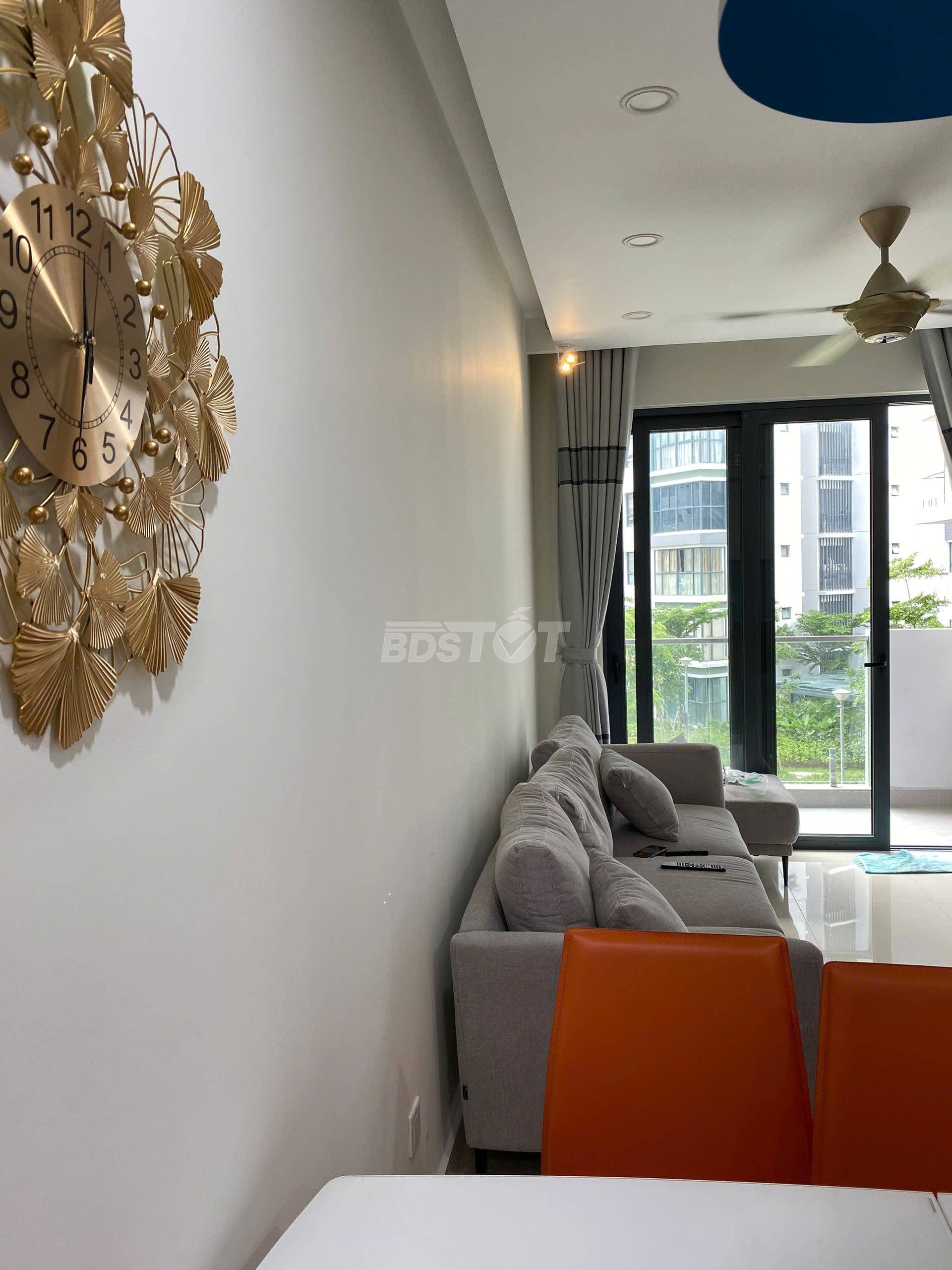 Phòng khách của căn hộ chung cư 2 phòng ngủ, 71m2, nội thất đầy đủ cho thuê tại Celadon City