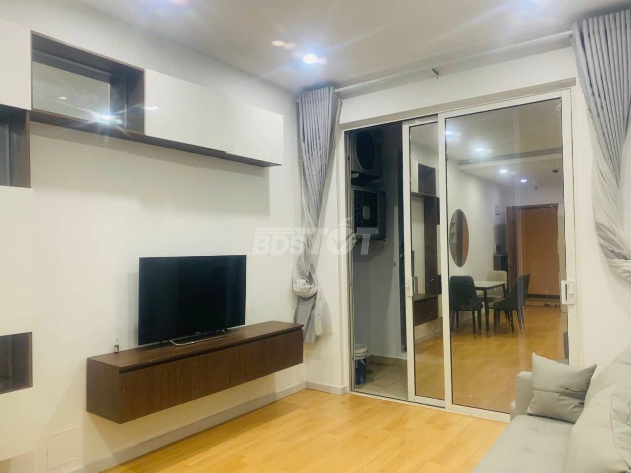 Phòng khách của căn hộ chung cư 2 phòng ngủ, 53m2, bán tại Richstar Residence