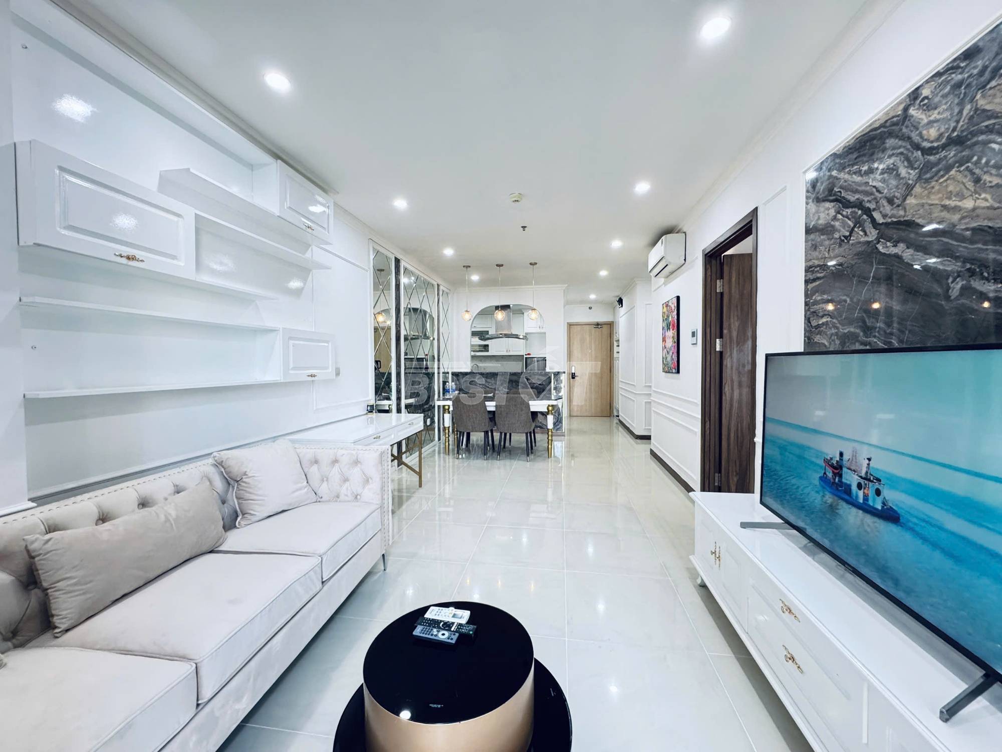 Phòng khách full nội thất của căn hộ chung cư 2 phòng ngủ 86m2 nội thất đầy đủ bán tại Chung cư cao tầng, Hà Đô Centrosa Garden