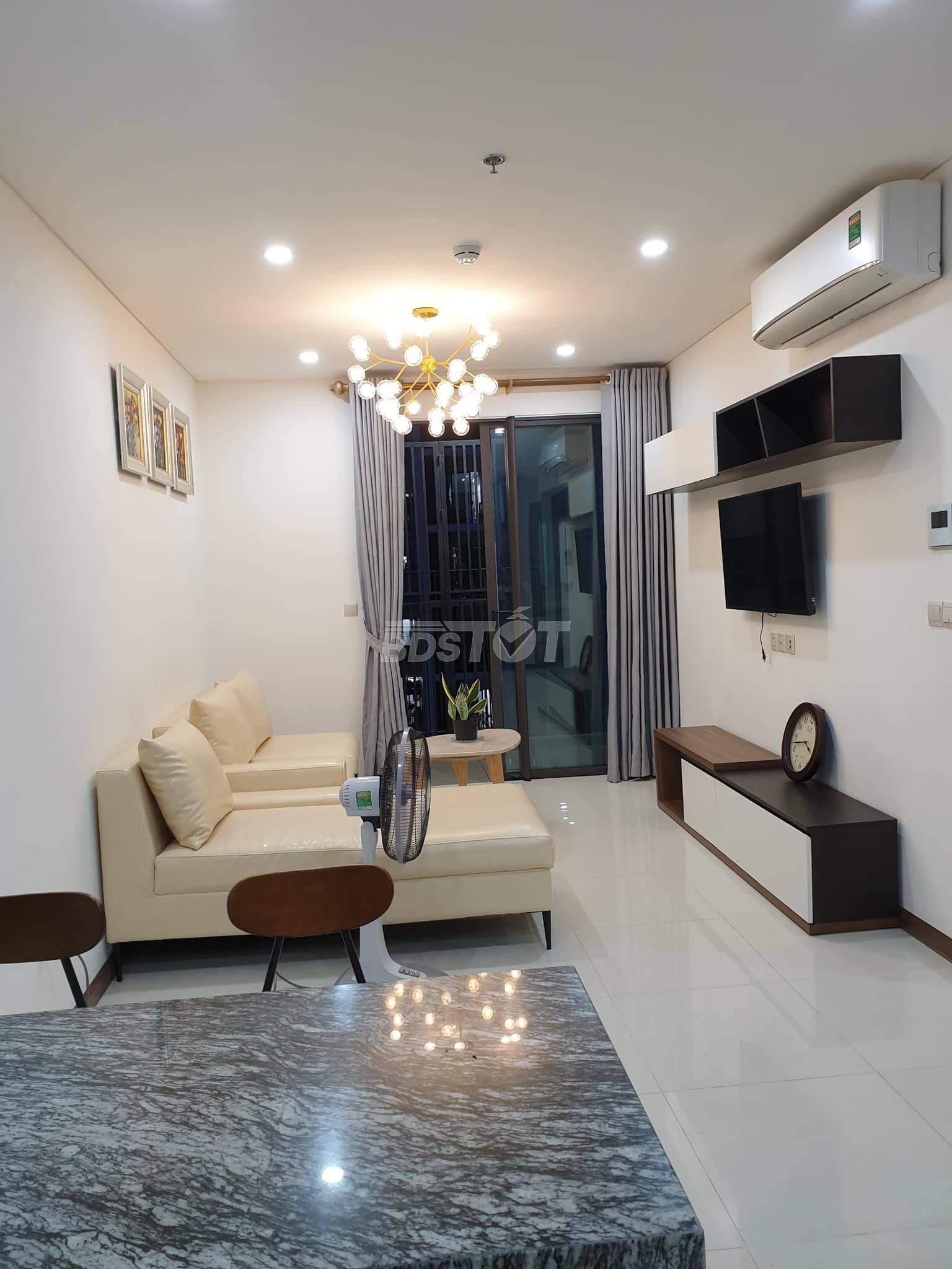 Phòng khách của căn hộ chung cư 2 phòng ngủ, 63m2, bán tại Richstar Residence