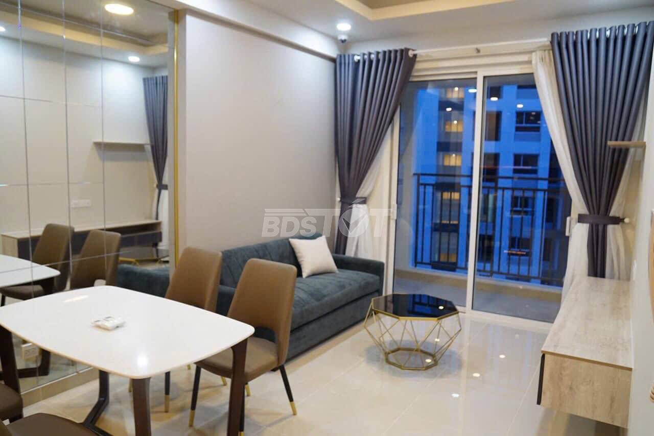 Phòng khách của căn hộ chung cư 2 phòng ngủ, 65m2, nội thất đầy đủ cho thuê tại Richstar Residence