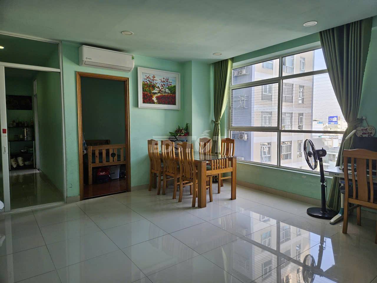 Phòng khách của căn hộ chung cư bán tại Valeo Đầm Sen