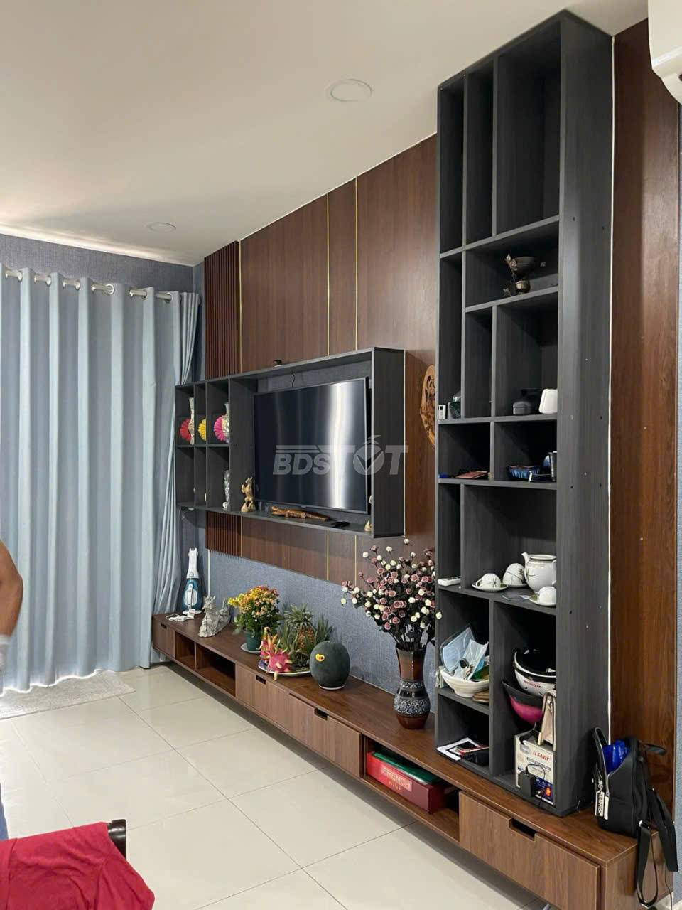 Phòng khách của căn hộ chung cư 3 phòng ngủ, 84m2, nội thất đầy đủ cho thuê tại Richstar Residence
