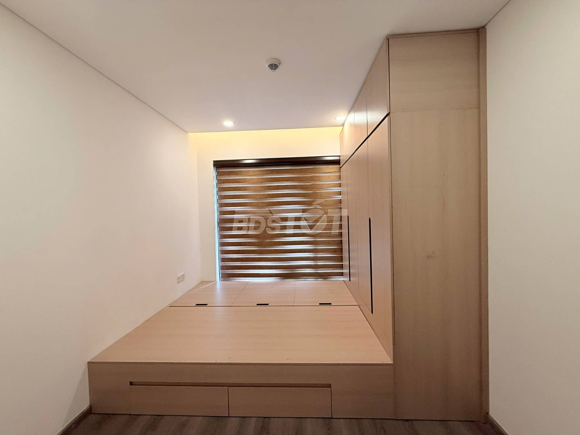 Phòng ngủ của căn hộ chung cư 2 phòng ngủ, 112m2, nội thất đầy đủ cho thuê tại Celadon City