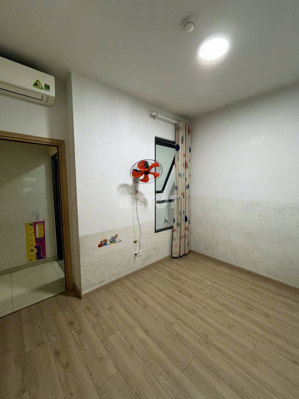 Phòng ngủ của căn hộ chung cư 2 phòng ngủ, 71m2, nội thất đầy đủ bán tại Celadon City