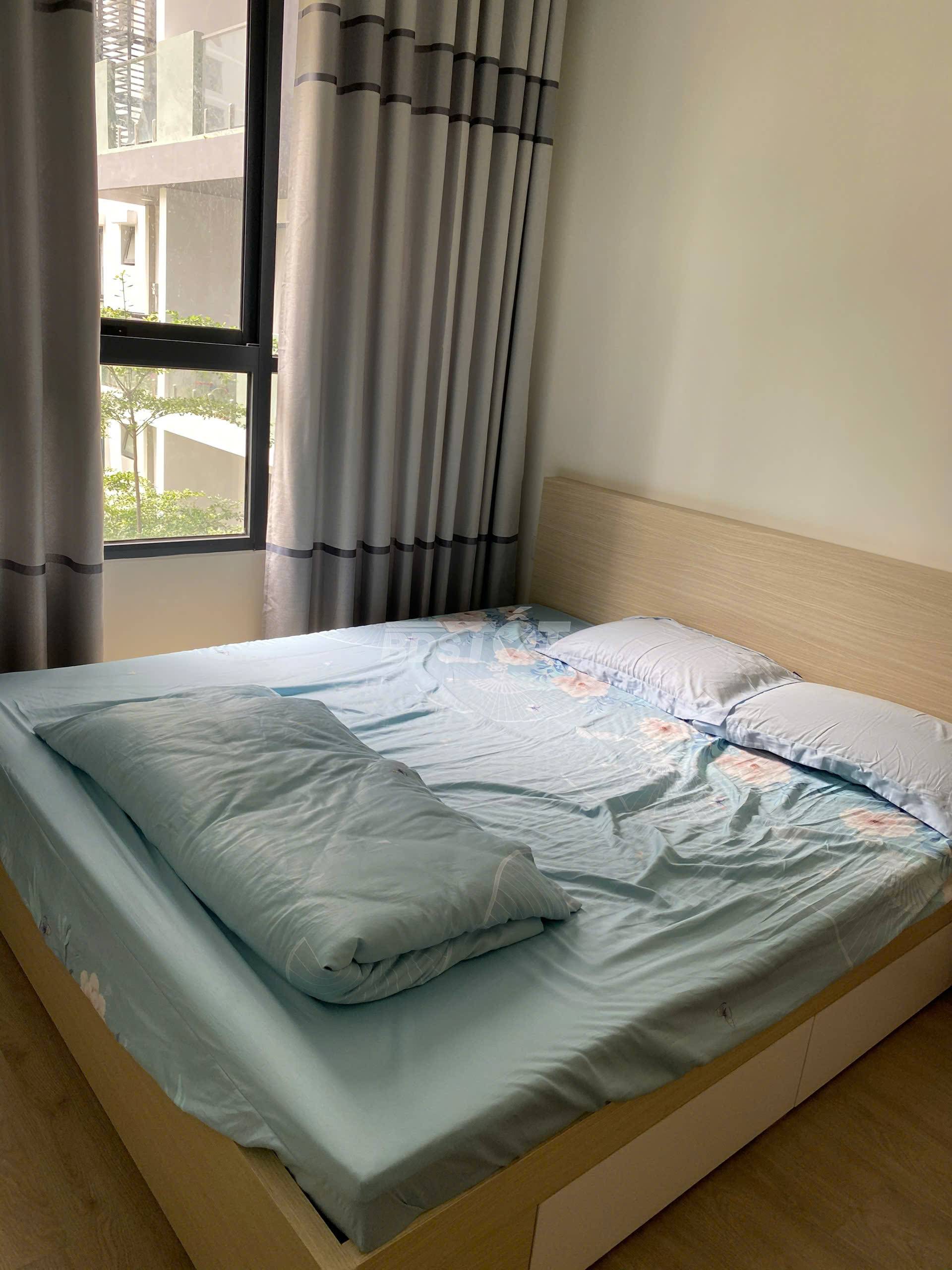 Phòng ngủ của căn hộ chung cư 2 phòng ngủ, 71m2, nội thất đầy đủ cho thuê tại Celadon City