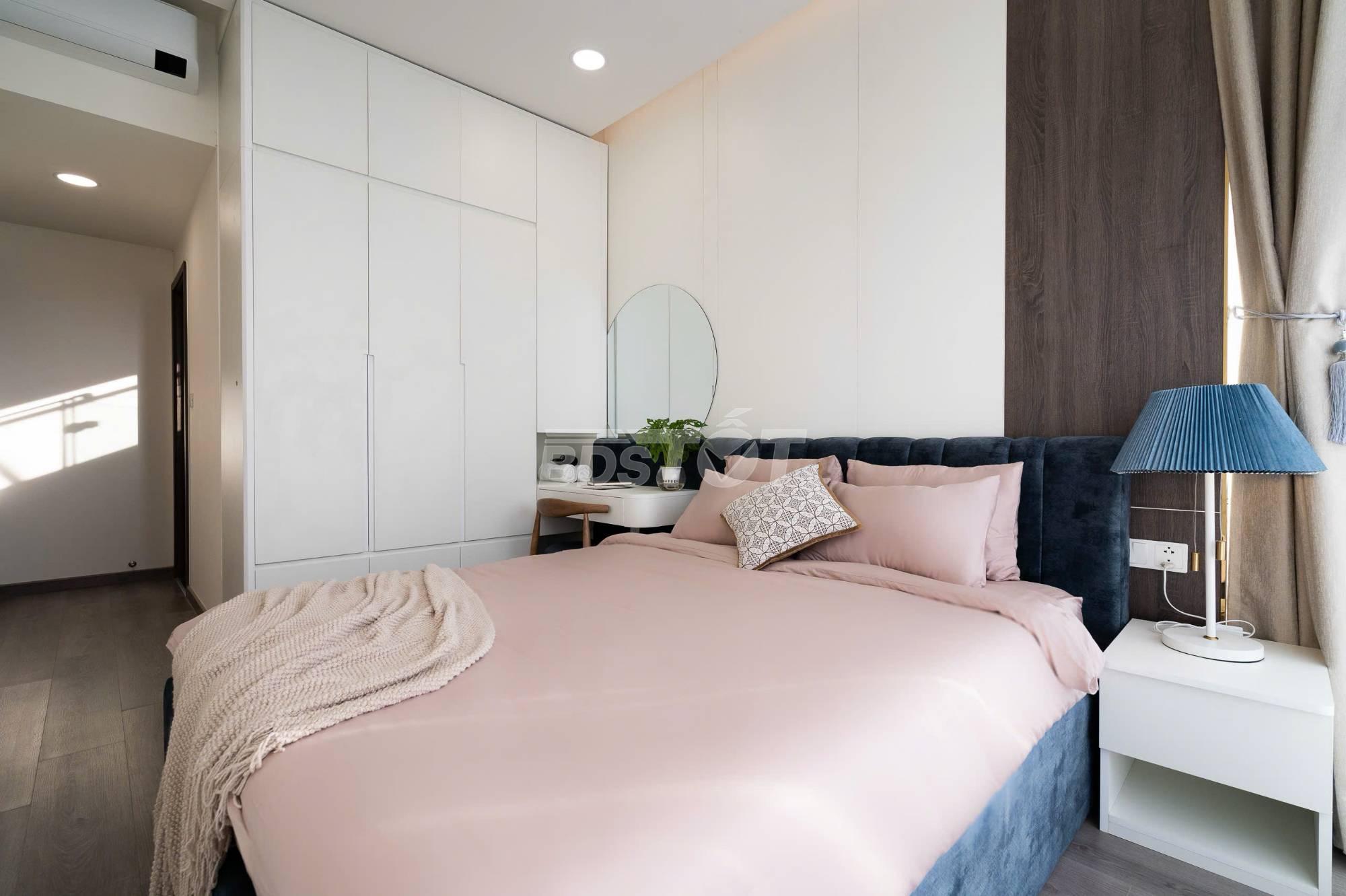 Phòng ngủ của căn hộ chung cư 3 phòng ngủ, 121m2, nội thất đầy đủ cho thuê tại Celadon City