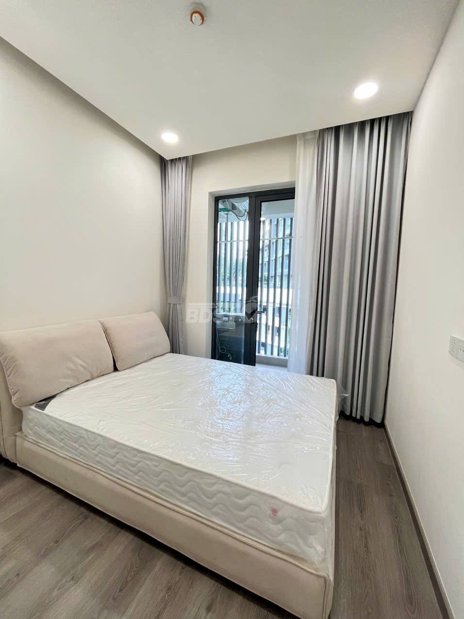 Phòng ngủ của căn hộ chung cư 3 phòng ngủ, 121m2, nội thất đầy đủ cho thuê tại Celadon City