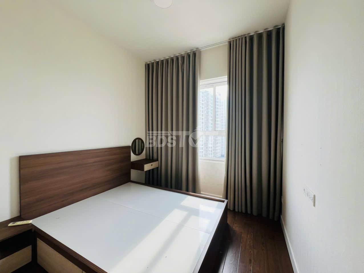 Phòng ngủ của căn hộ chung cư 3 phòng ngủ, 84m2, nội thất đầy đủ cho thuê tại Richstar Residence