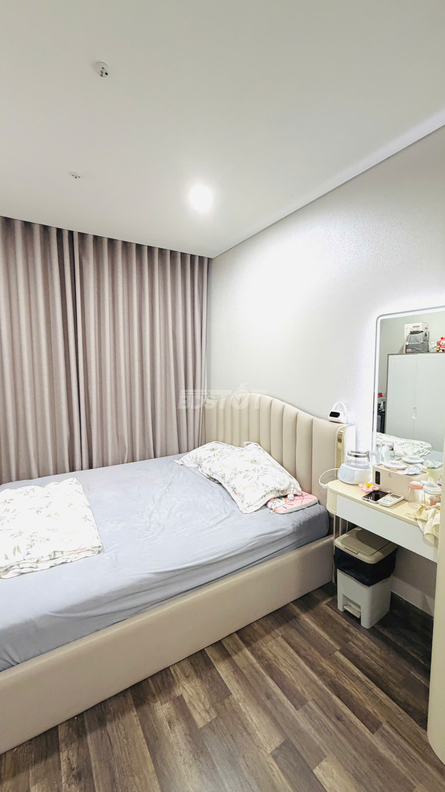 Phòng ngủ của căn hộ chung cư tại Chung cư cao tầng, Hà Đô Centrosa Garden