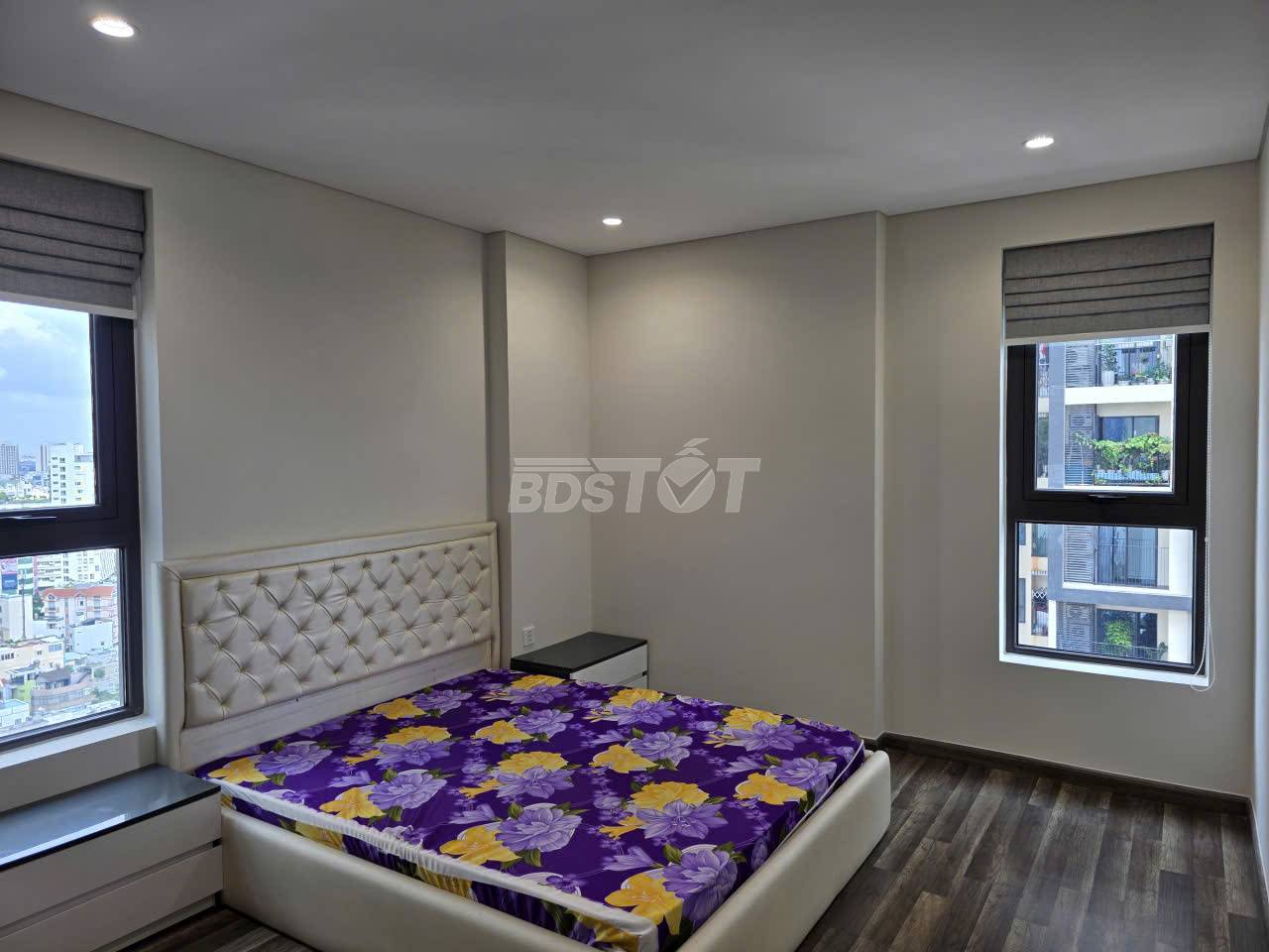 Phòng ngủ master căn hộ 2pn+1 full nội thất hà đô centrosa 3 tháng 2 cho thuê