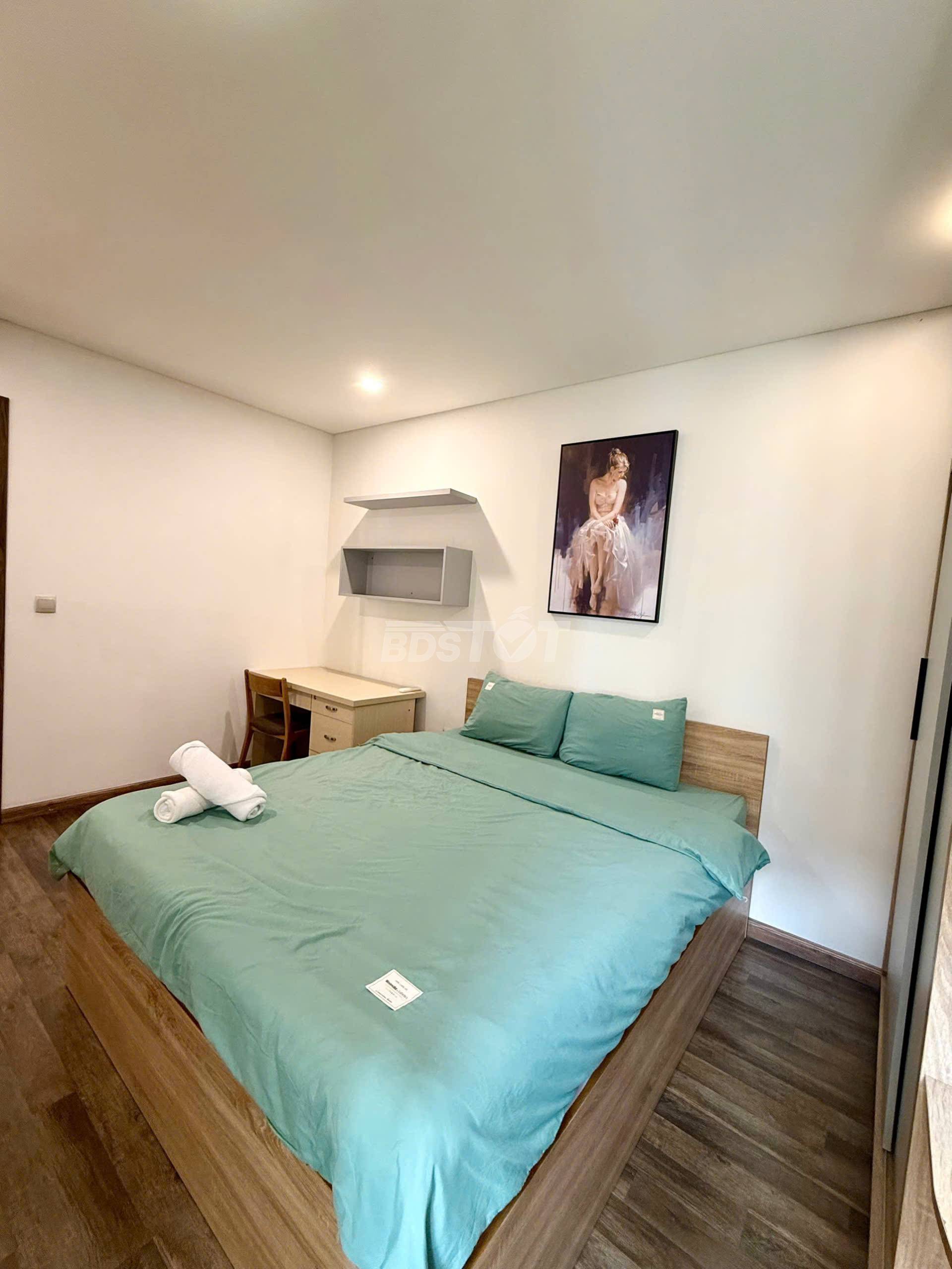 Phòng ngủ master căn hộ 2pn2wc hado centrosa quận 10 cho thuê