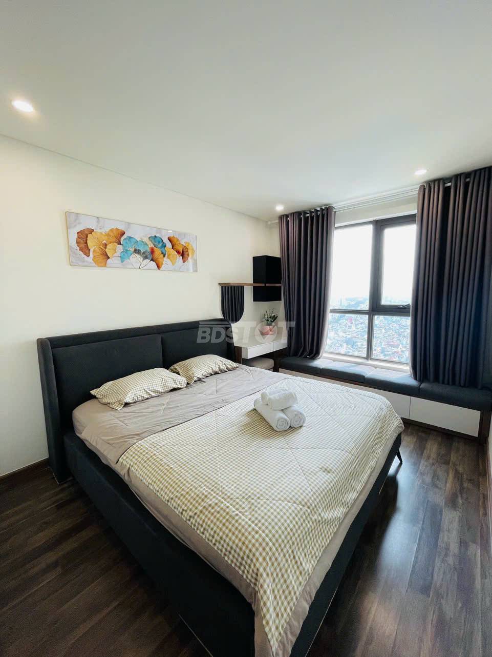 Phòng ngủ master của căn hộ chung cư 1 phòng ngủ, 60m2, nội thất đầy đủ cho thuê tại Hà Đô Centrosa Garden