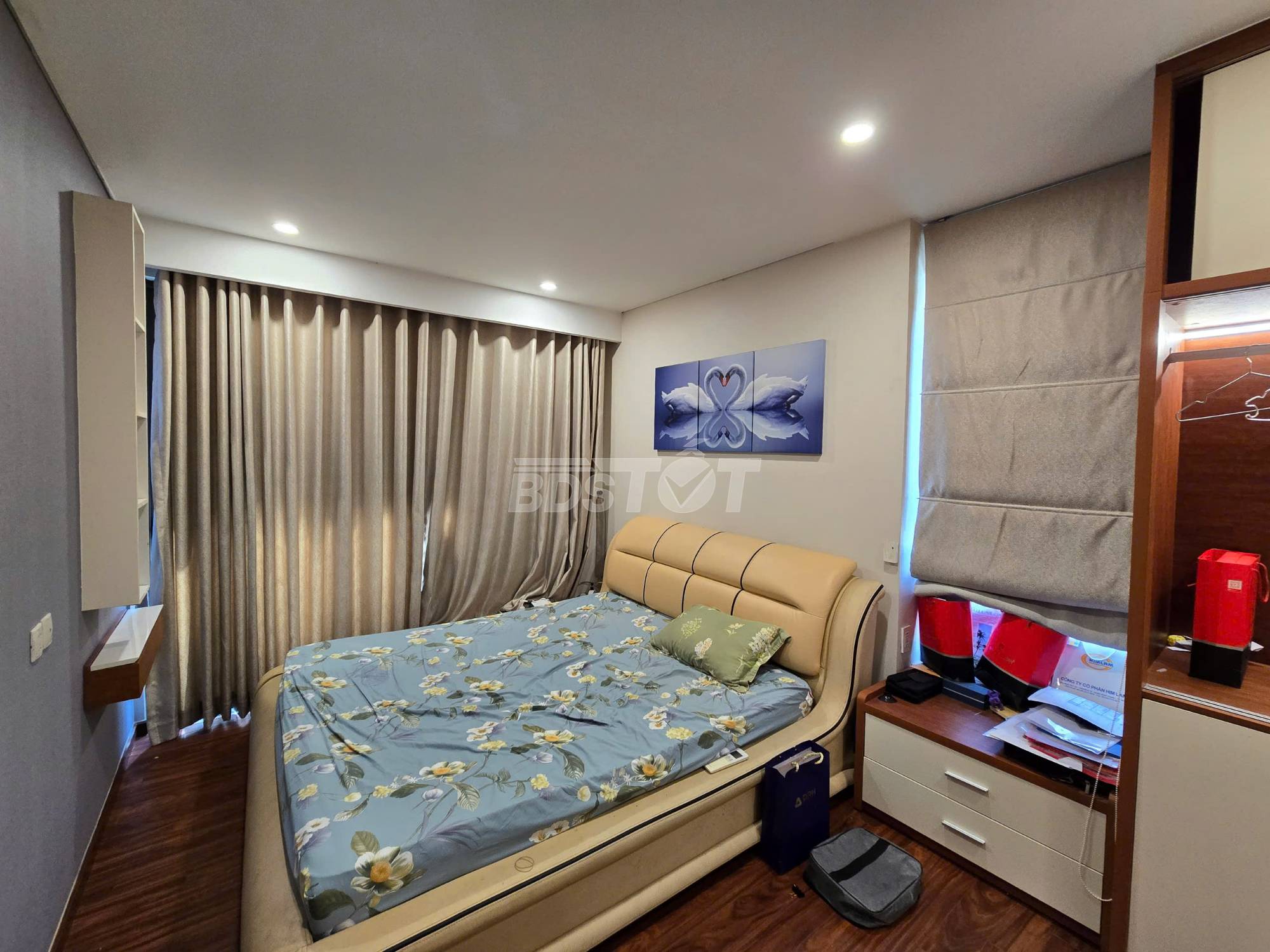 Phòng ngủ master của căn hộ chung cư tại Chung cư cao tầng, Hà Đô Centrosa Garden