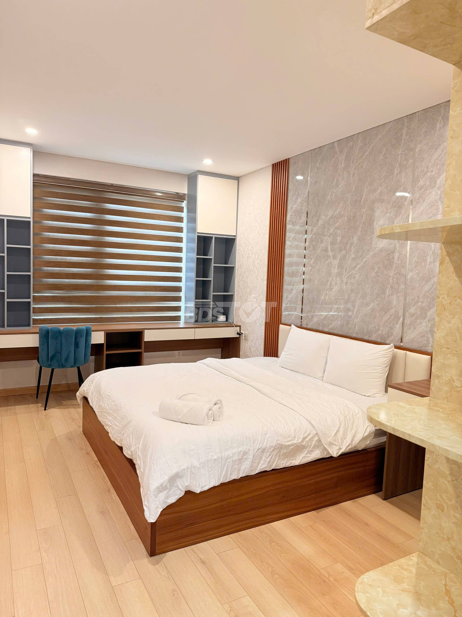 Phòng ngủ master của căn hộ chung cư tại Chung cư cao tầng, Hà Đô Centrosa Garden