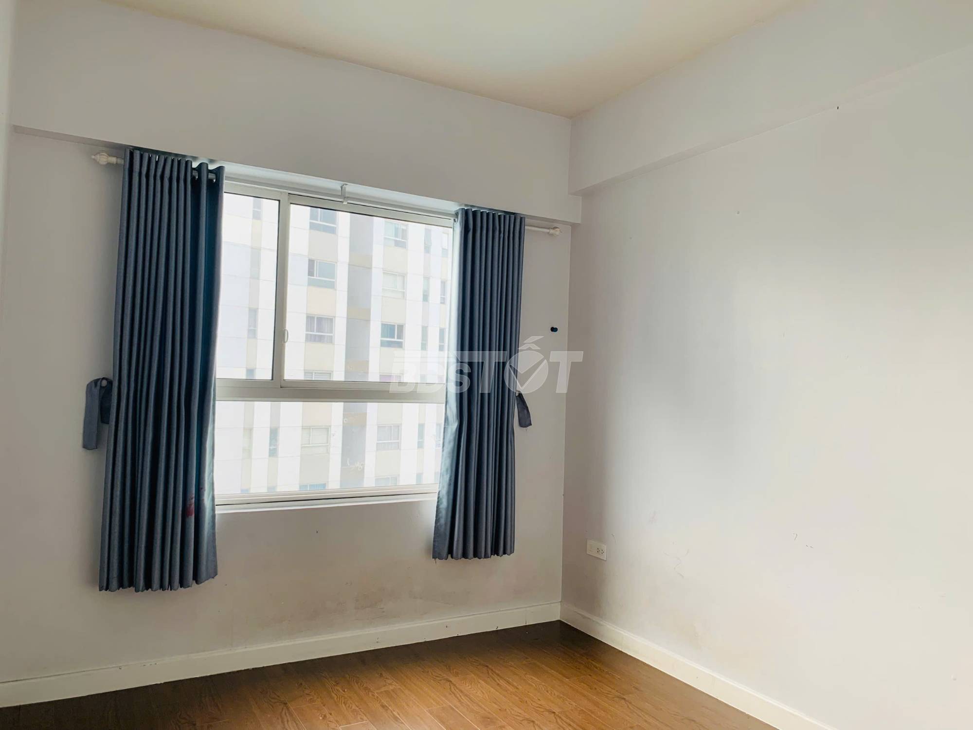Phòng ngủ master của căn hộ chung cư bán tại Richstar Residence