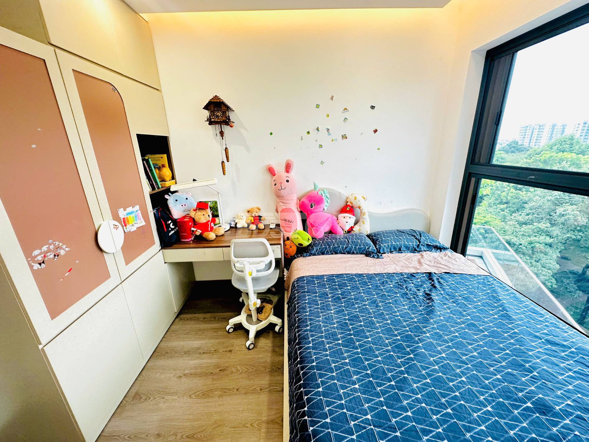 Phòng ngủ master của căn hộ chung cư tại Diamond Alnata Plus, Celadon City