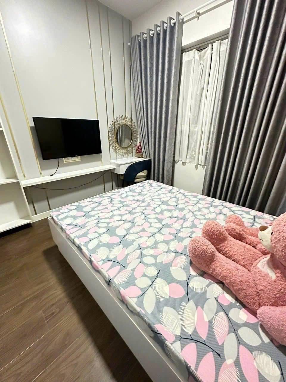 Phòng ngủ master của căn hộ chung cư 2 phòng ngủ, 63m2, nội thất đầy đủ cho thuê tại Richstar Residence