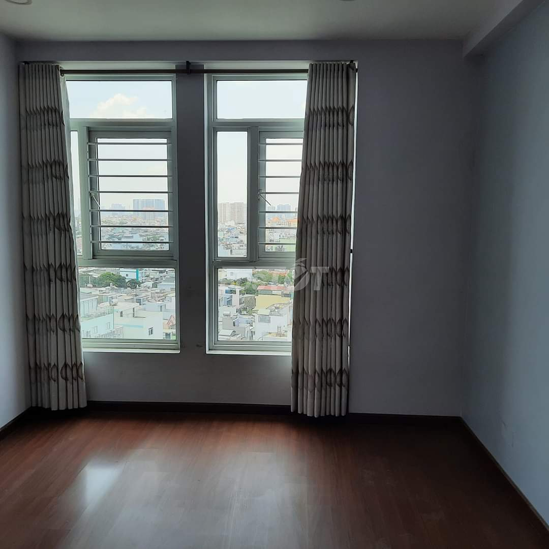 Phòng ngủ master của căn hộ chung cư tại Chọn phân khu, Valeo Đầm Sen