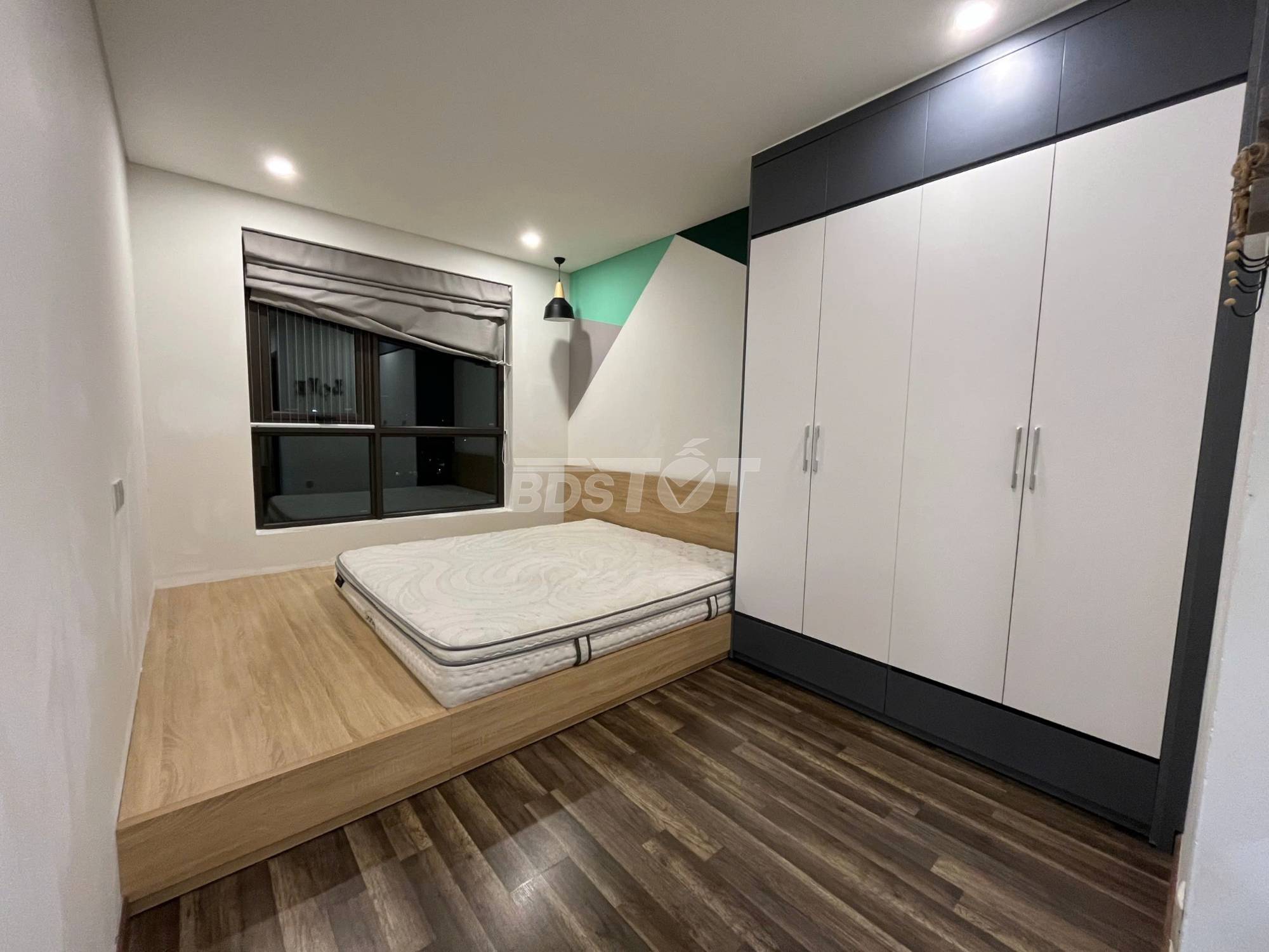 Phòng ngủ nhỏ của căn hộ chung cư 2 phòng ngủ, 86m2, nội thất đầy đủ cho thuê tại Hà Đô Centrosa Garden