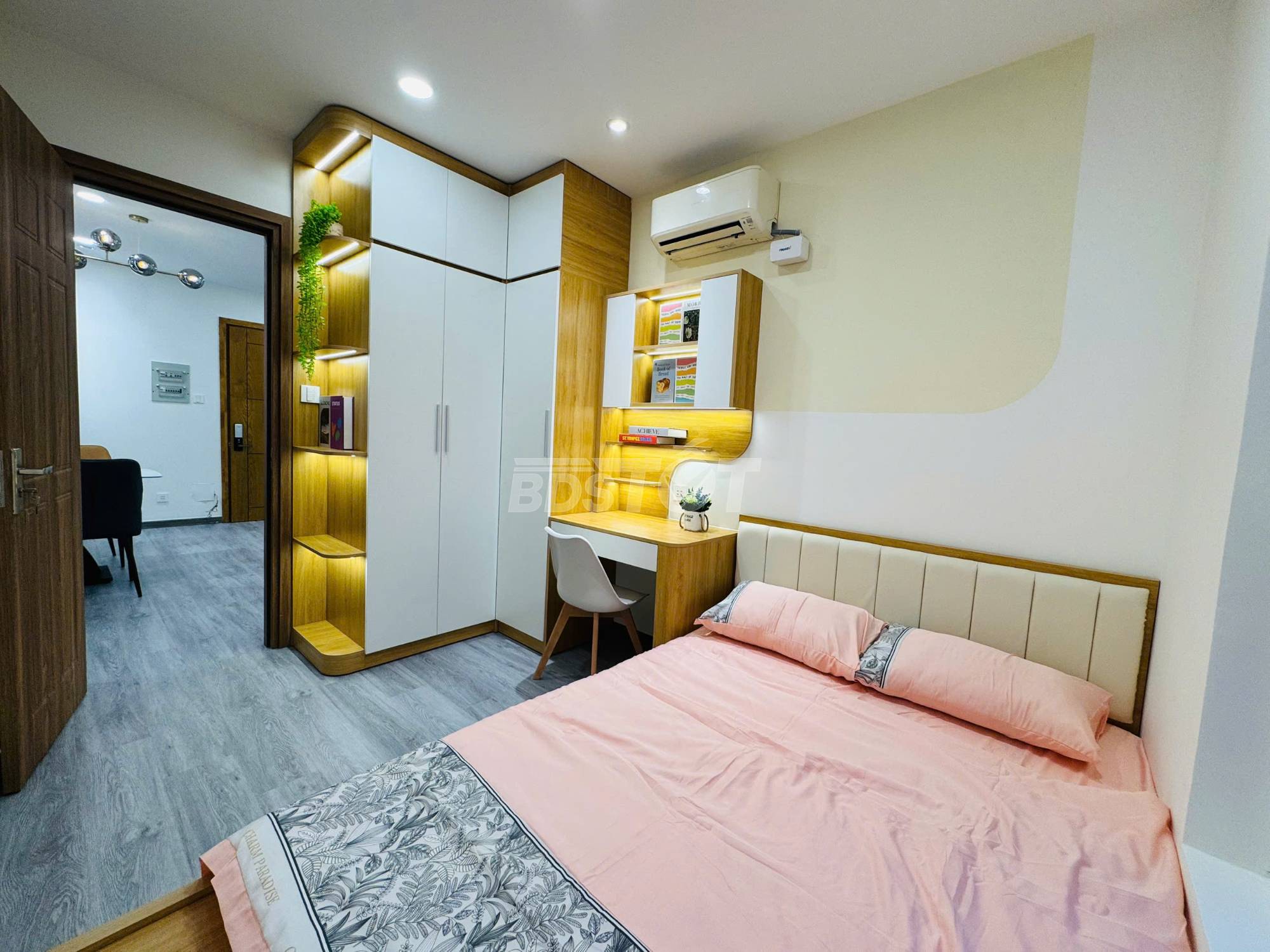phòng ngủ nhỏ thứ 2 căn hộ chung cư valeo đầm sen 87m 3pn2wc bán