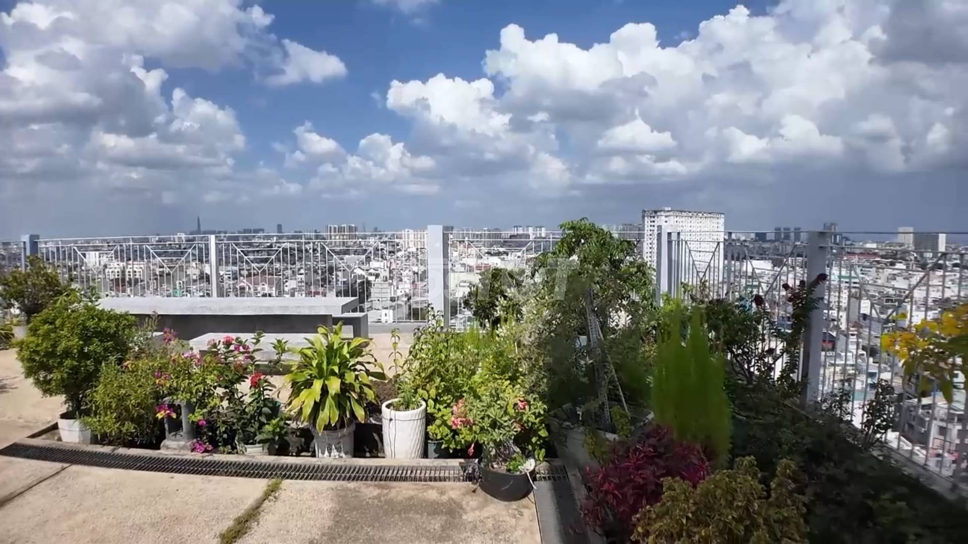 sân thượng chung cư Valeo Đầm Sen