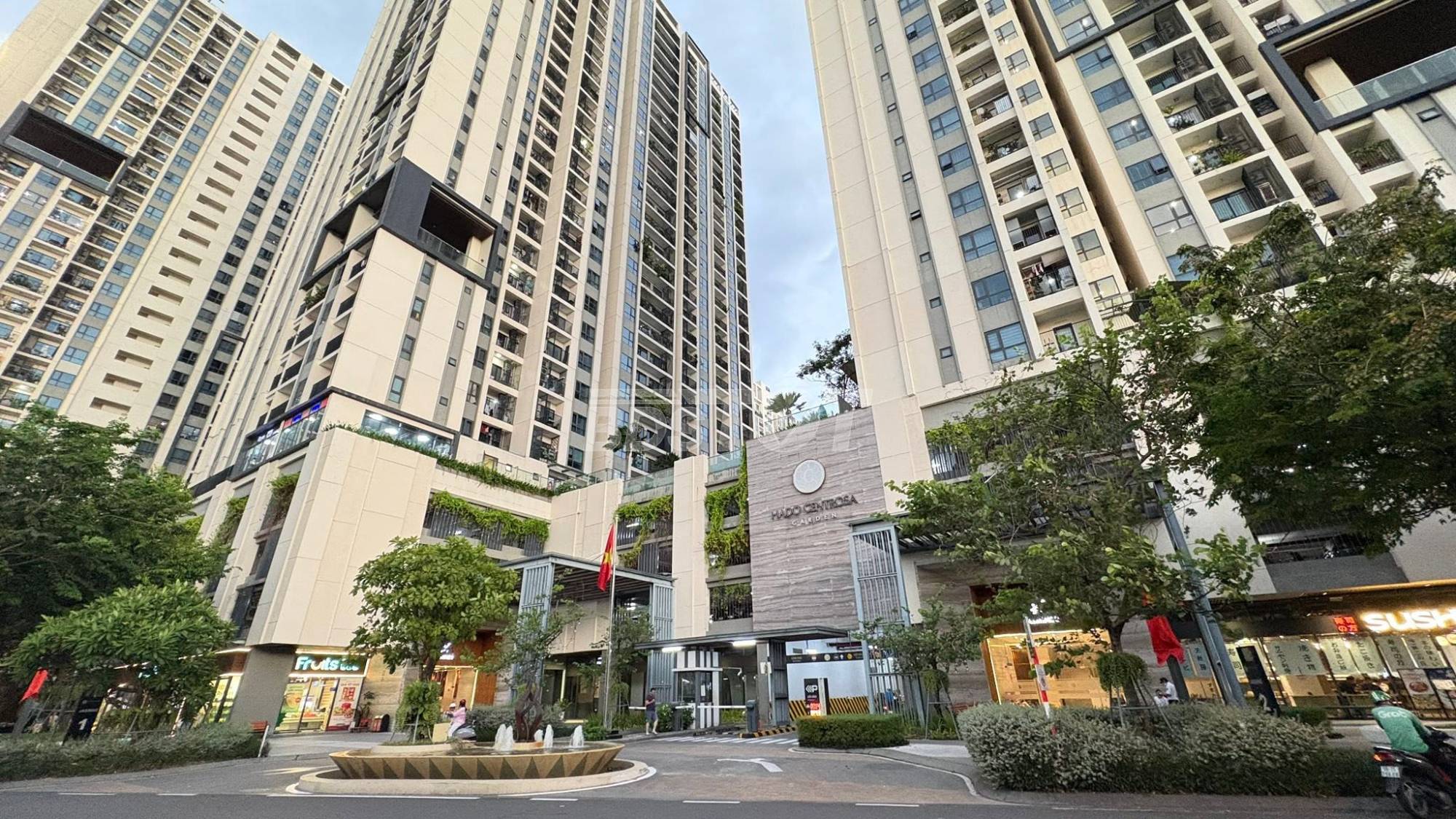 View nội khu từ căn hộ chung cư 1 phòng ngủ, 60m2, nội thất đầy đủ cho thuê tại Chung Cư Hà Đô Centrosa, Hà Đô Centrosa Garden
